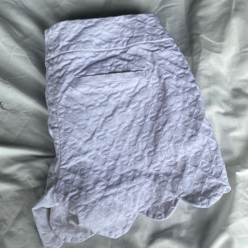 Crown and Ivy white scalloped shorts